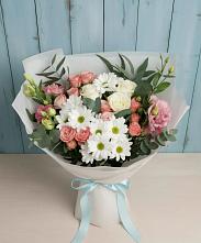 Букет цветов из:  Розы, Лизиантусы и Хризантемы в Звёздном