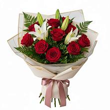 Букет цветов из:  Лилии и Розы в Звёздном