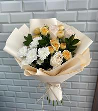 Букет цветов из:  Розы и Хризантемы #REPLACE_PRED# Звёздном