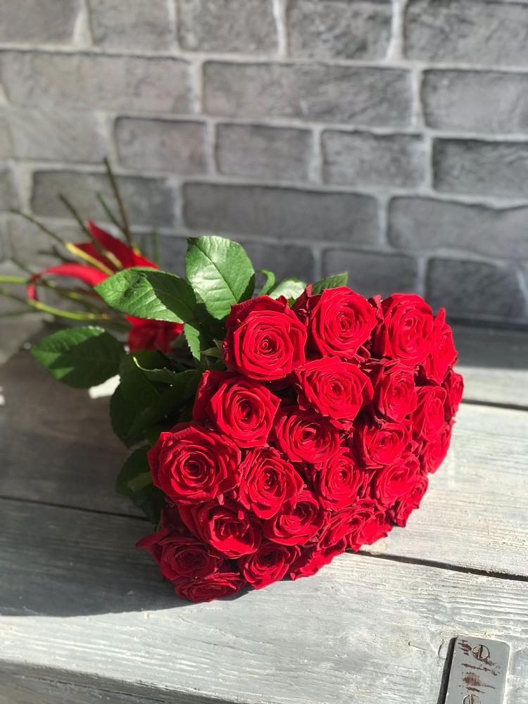 Букет Красные розы Фридом в Звёздном