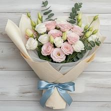 Букет цветов из:  Лизиантусы в Звёздном