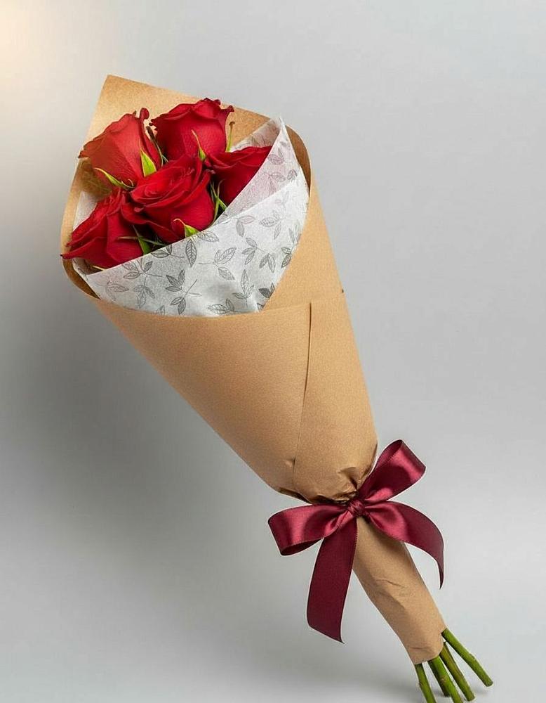 Букет цветов из: Розы в Звёздном