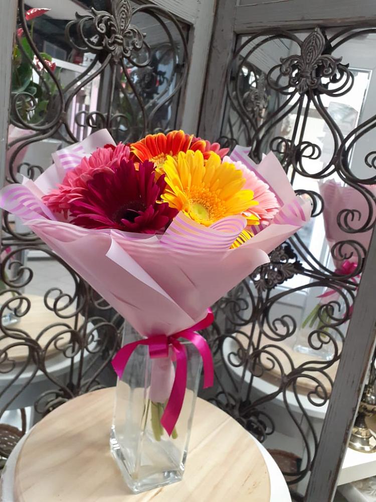 Букет цветов из: Герберы в Звёздном