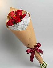 Букет цветов из:  Розы в Звёздном