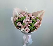 Букет цветов из:  Розы и Хризантемы #REPLACE_PRED# Звёздном