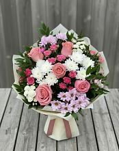 Букет цветов из:  Альстромерии, Гвоздики, Розы и Хризантемы в Звёздном