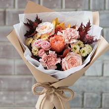 Букет цветов из:  Гвоздики, Хризантемы и Розы в Звёздном