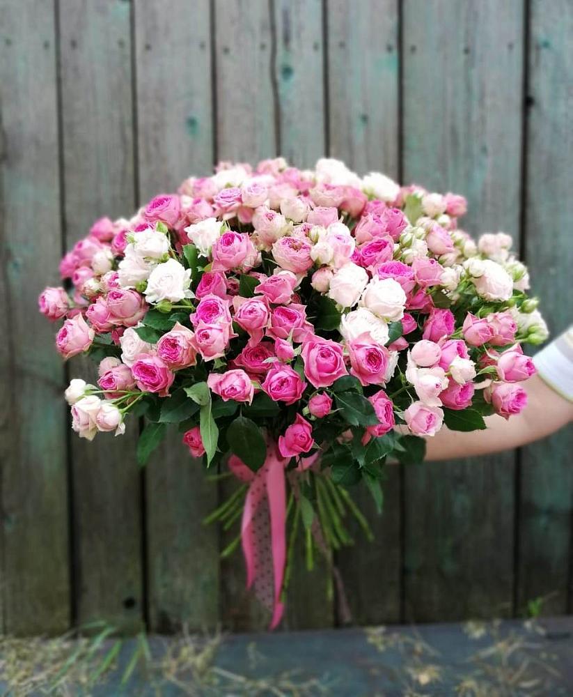 Букет Розовые кустовые розы Натали и Лав Лидия в Звёздном