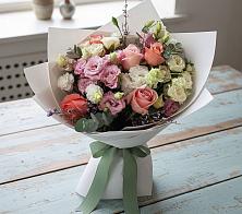 Букет цветов из:  Розы, Лизиантусы и Гвоздики в Звёздном