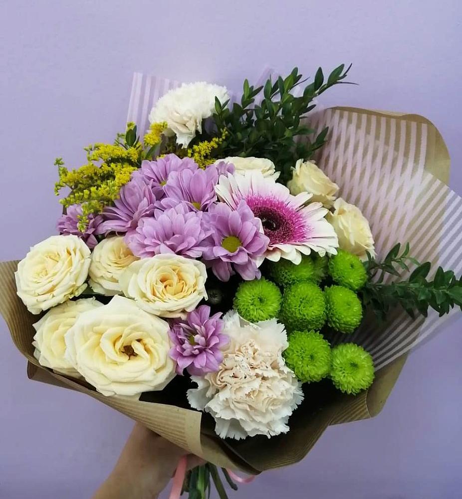 Букет цветов из: Хризантемы, Розы, Гвоздики и Герберы в Звёздном