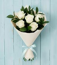 Букет цветов из:  Розы в Звёздном