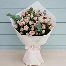 Букет цветов из:  Розы в Звёздном