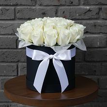 Цветочная композиция из Розы в шляпной коробке в Звёздном